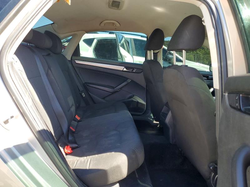 Photo 10 from auction – 2014 VOLKSWAGEN PASSAT with VIN 1VWAP7A34EC024998