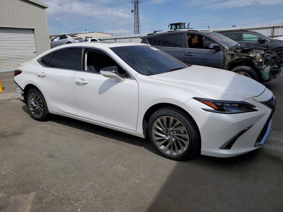 Photo 4 from auction – 2025 LEXUS ES 300H with VIN 58AEA1C13SU076597
