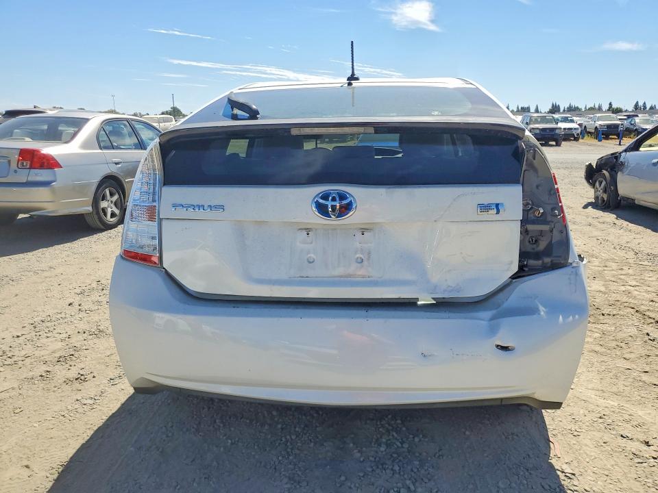 Photo 6 from auction – 2011 TOYOTA PRIUS with VIN JTDKN3DU8B5328037