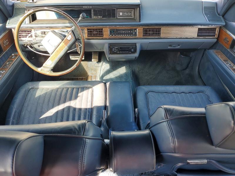 Снимка 8 от търг – 1987 OLDSMOBILE 98 с VIN 1G3CW513XH4317564