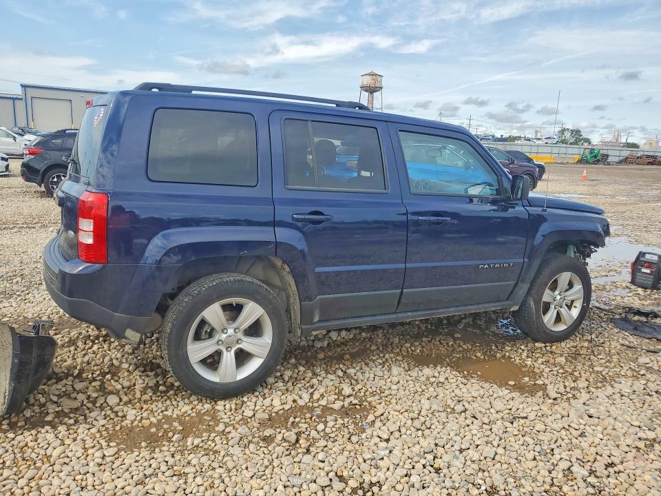 Фото 3 с аукциона – 2012 JEEP PATRIOT с VIN 1C4NJRFB7CD599220