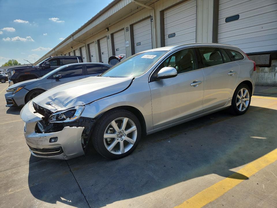 2017 VOLVO V60 - Търг №67563176