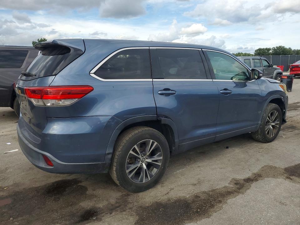 Photo 3 from auction – 2019 TOYOTA HIGHLANDER with VIN 5TDZARFH1KS044160