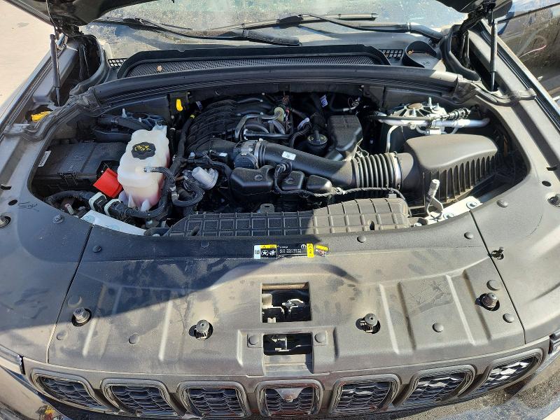 Снимка 12 от търг – 2025 JEEP GRAND CHEROKEE с VIN 1C4RJJBG8S8746978
