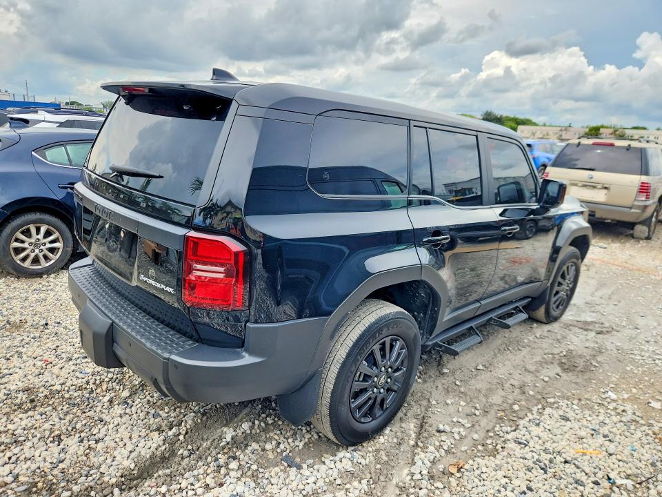 Photo 3 from auction – 2025 TOYOTA LAND CRUISER with VIN JTEABFAJ4SK047804
