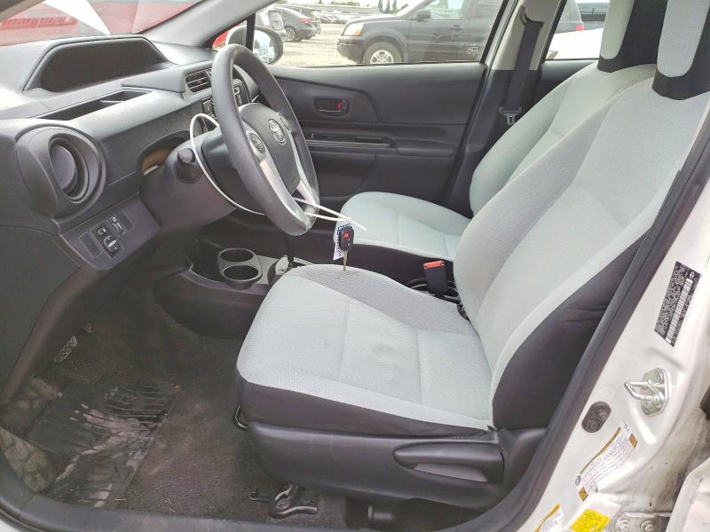 Photo 7 from auction – 2015 TOYOTA PRIUS C with VIN JTDKDTB35F1096037
