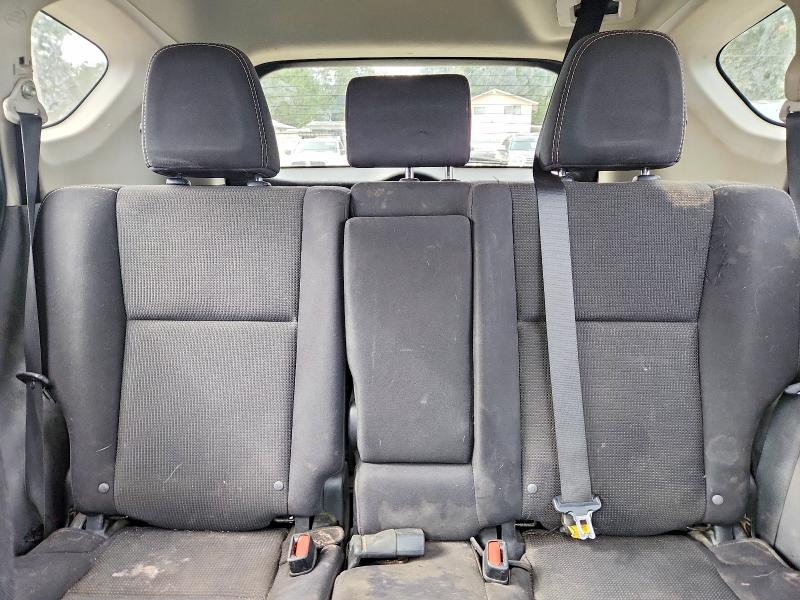 Photo 10 from auction – 2018 TOYOTA RAV4 with VIN 2T3RFREVXJW847121