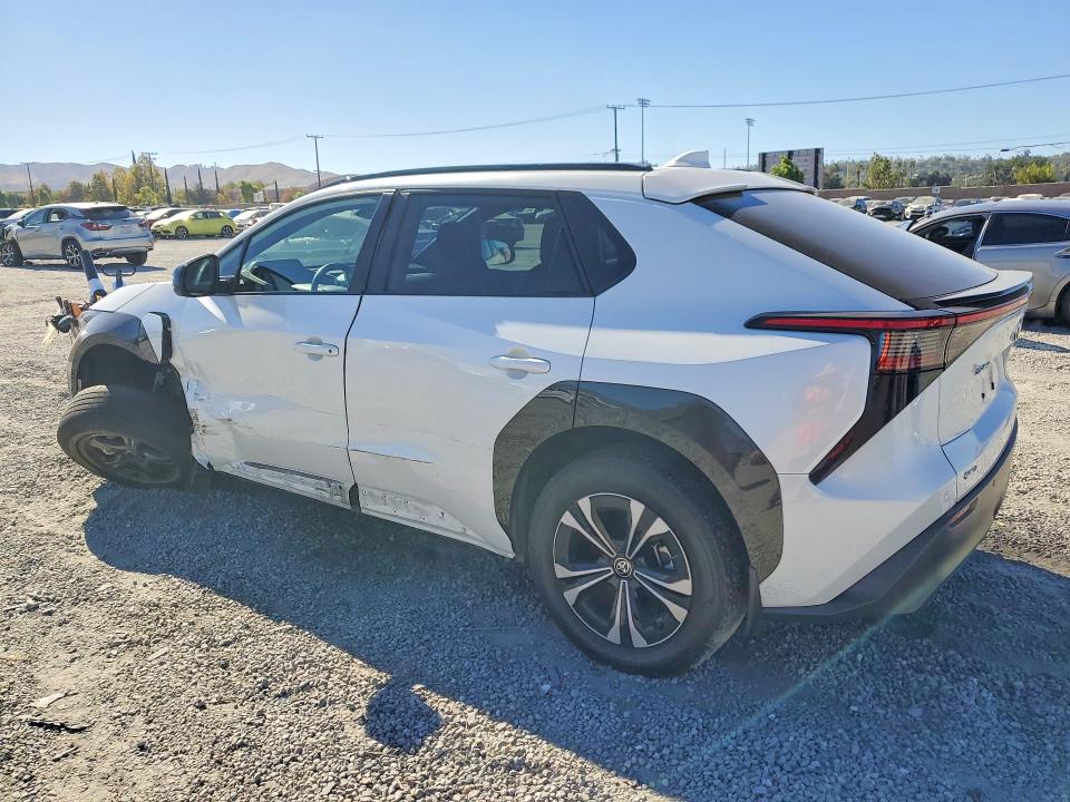 Photo 2 from auction – 2024 TOYOTA BZ4X with VIN JTMAAAAA6RA043084
