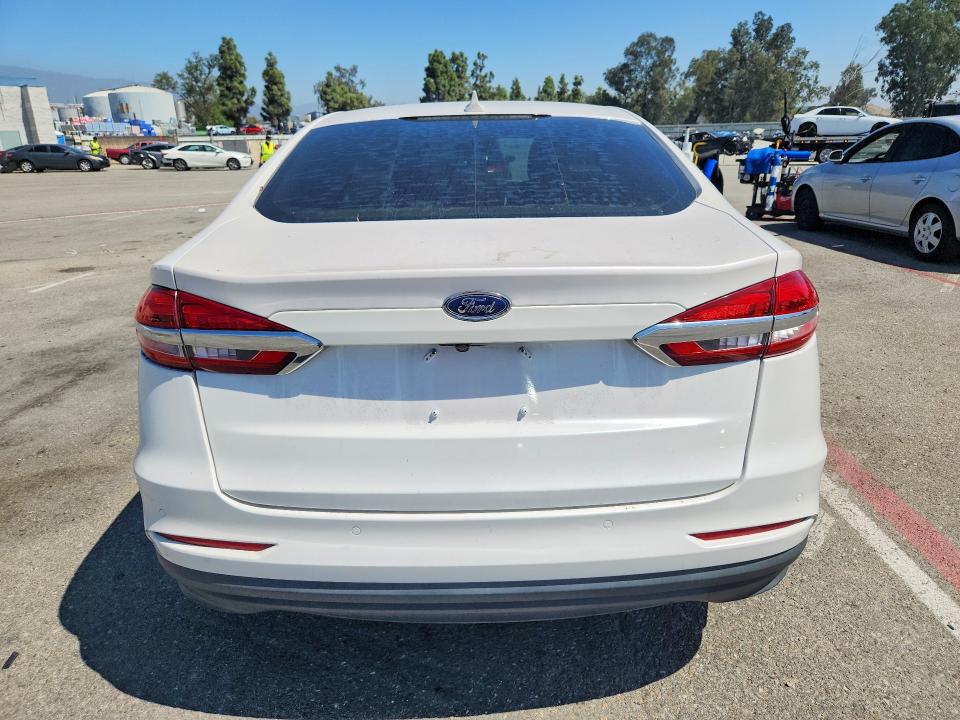 Снимка 6 от търг – 2019 FORD FUSION с VIN 3FA6P0MU4KR257318