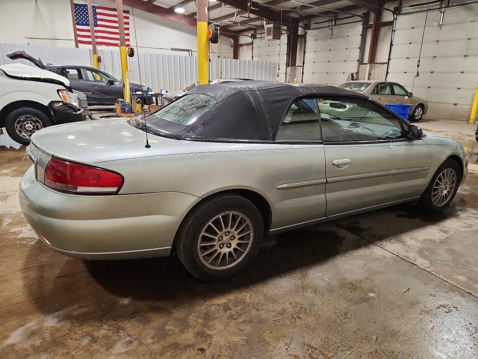 Photo 3 from auction – 2004 CHRYSLER SEBRING with VIN 1C3EL55R94N124587