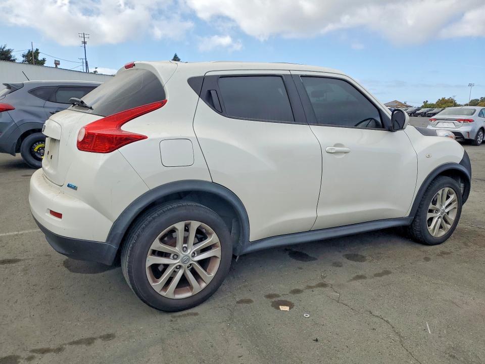Photo 3 from auction – 2013 NISSAN JUKE with VIN JN8AF5MR4DT200929