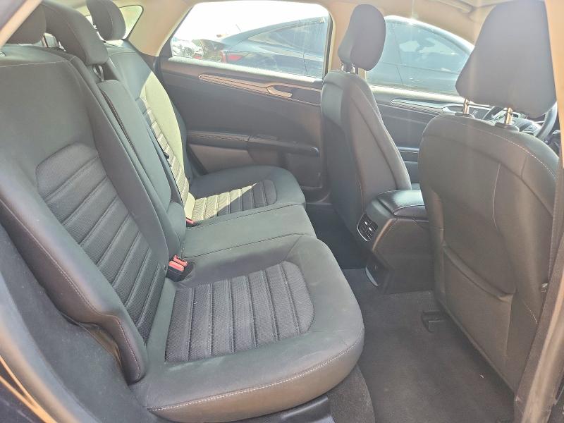 Photo 10 from auction – 2020 FORD FUSION with VIN 3FA6P0HD8LR140515