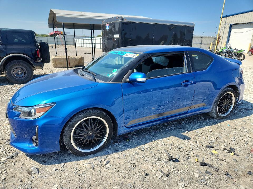 TOYOTA SCION 2015 с VIN JTKJF5C71FJ001176 - Снимка от търг