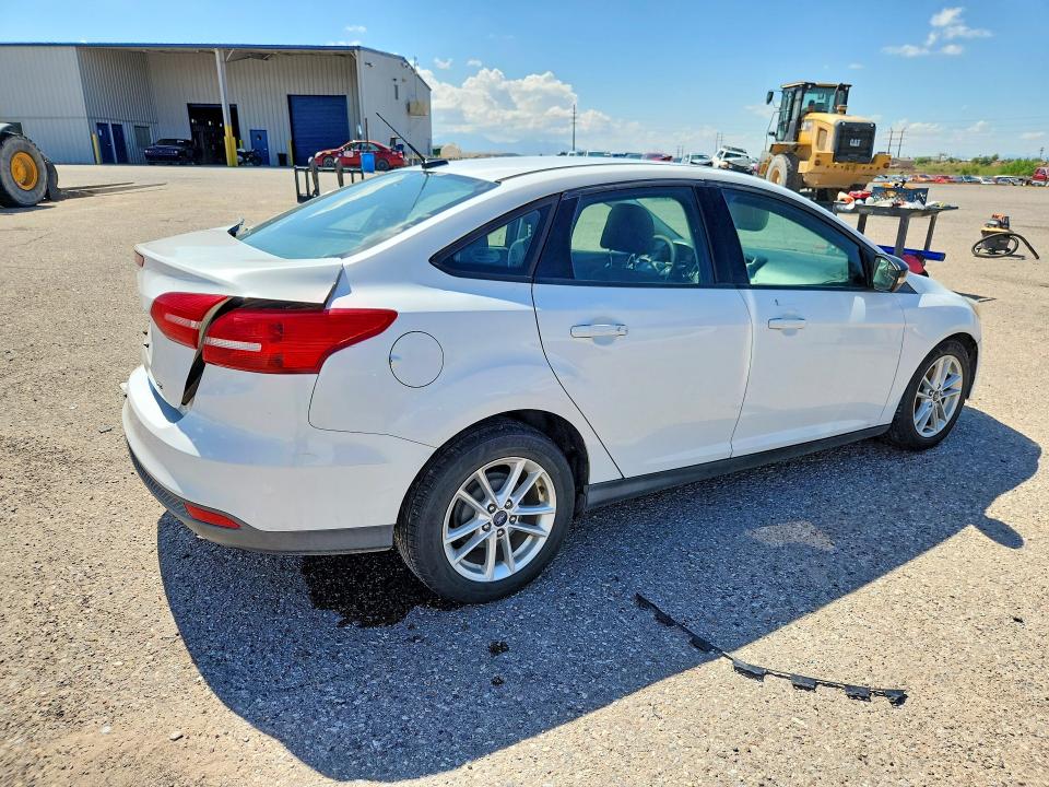 Photo 3 from auction – 2017 FORD FOCUS with VIN 1FADP3F29HL207011