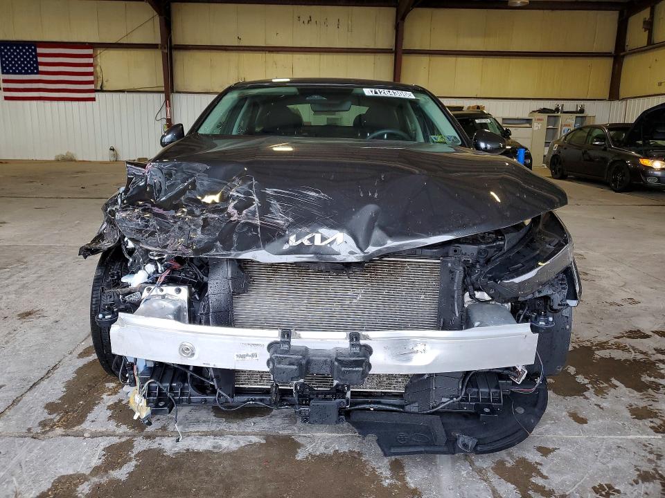 Photo 5 from auction – 2026 KIA K5 with VIN KNAG24J76T5427893