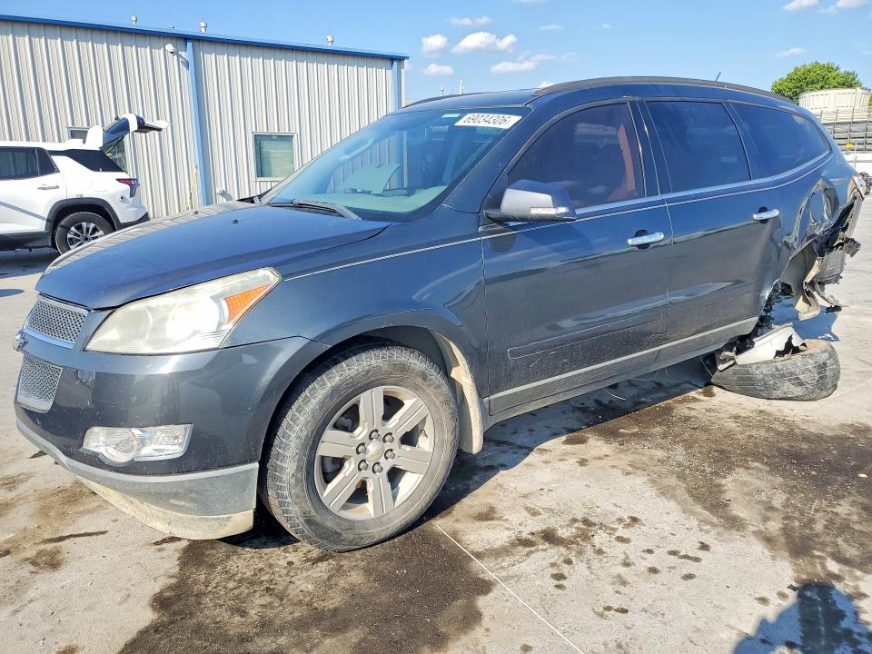 CHEVROLET TRAVERSE 2010 с VIN 1GNLRFED3AJ214288 - Снимка от търг