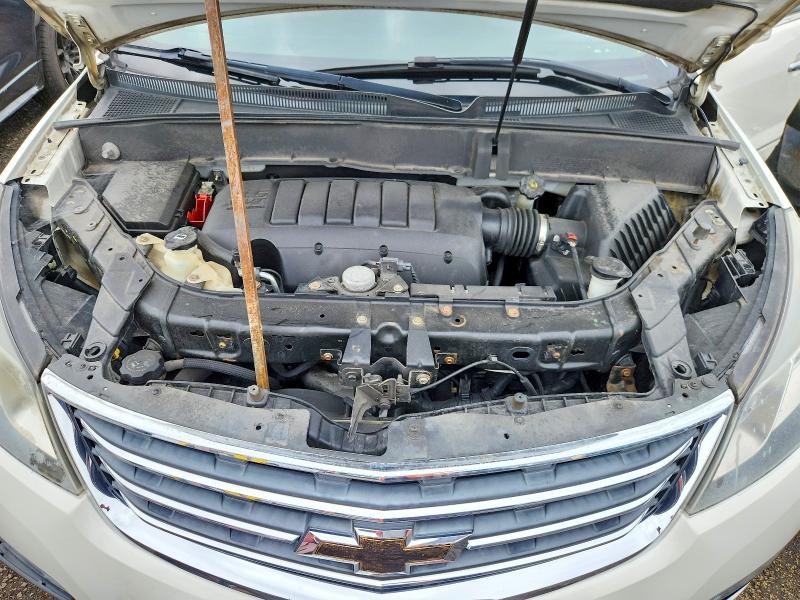 Photo 12 from auction – 2015 CHEVROLET TRAVERSE with VIN 1GNKVJKDXFJ171302
