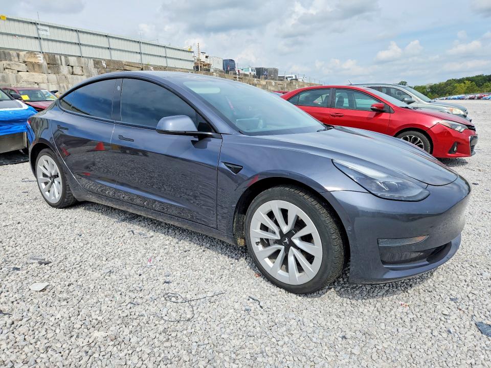 Фото 4 с аукциона – 2022 TESLA MODEL 3 с VIN 5YJ3E1EA0NF142959