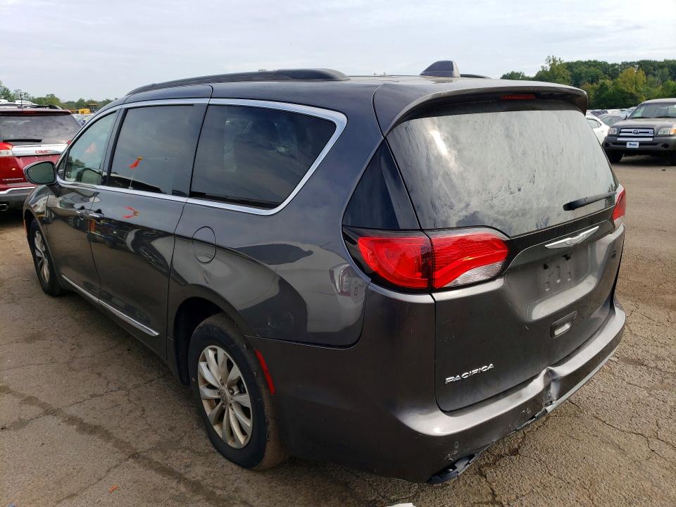 Photo 2 from auction – 2017 CHRYSLER PACIFICA with VIN 2C4RC1BG7HR524150