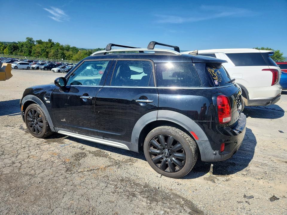 Zdjęcie 2 z aukcji – 2017 MINI COOPER z VIN WMZYV5C32H3B75788