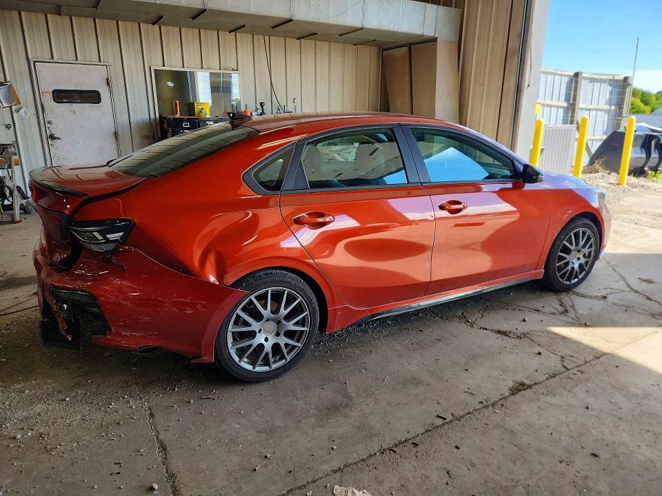 Zdjęcie 3 z aukcji – 2021 KIA FORTE z VIN 3KPF34AD3ME400738