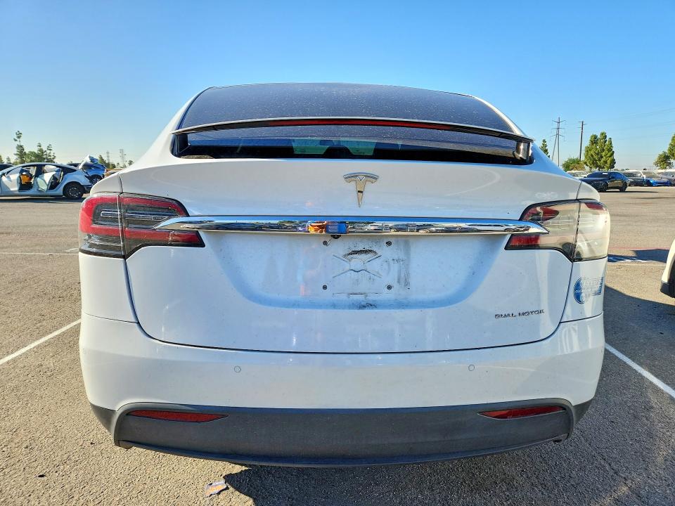 Photo 6 from auction – 2021 TESLA MODEL X with VIN 5YJXCAE28MF320406