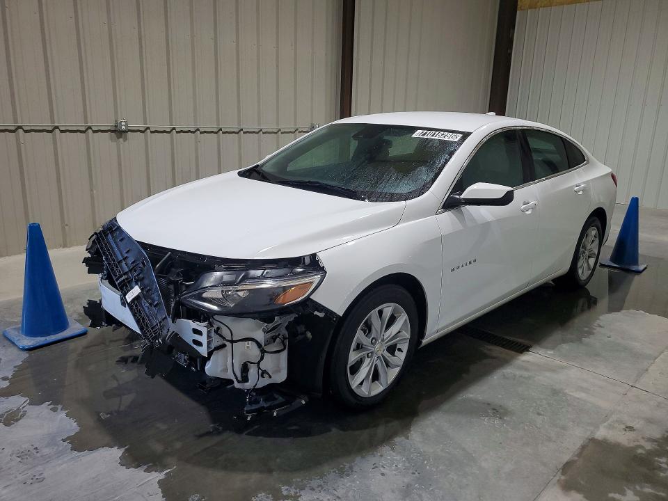 CHEVROLET MALIBU 2025 с VIN 1G1ZD5ST5SF142501 - Снимка от търг
