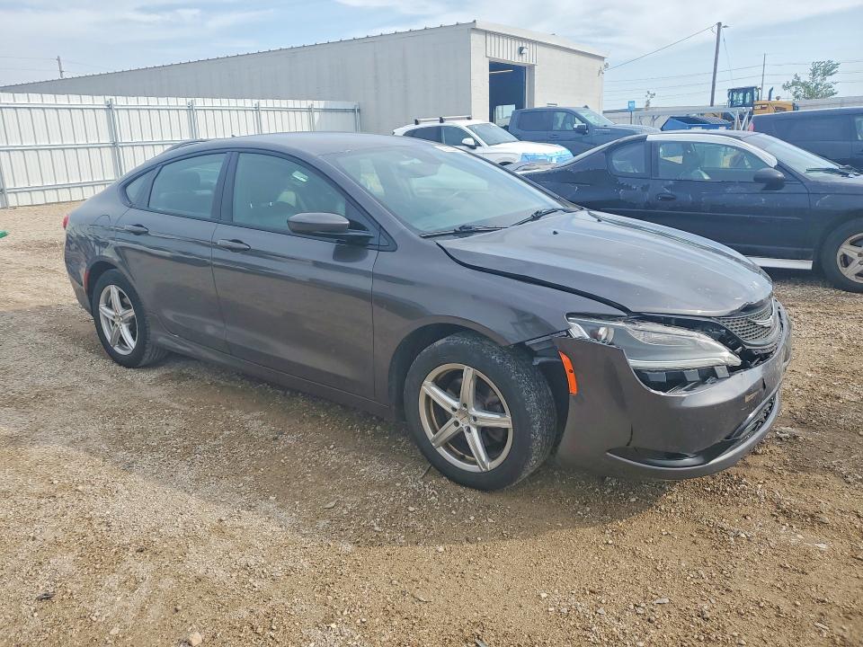 Foto 4 de la subasta – 2015 CHRYSLER 200 con VIN 1C3CCCBB1FN629688