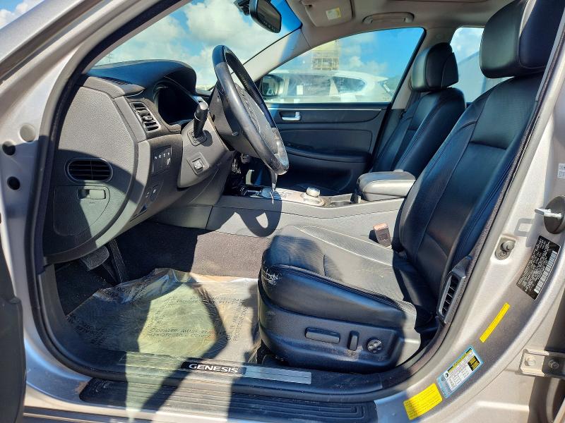 Photo 7 from auction – 2012 HYUNDAI GENESIS with VIN KMHGC4DH7CU158101