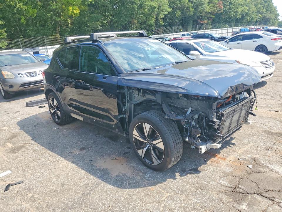 Photo 4 from auction – 2021 VOLVO XC40 with VIN YV4ED3UR4M2541631