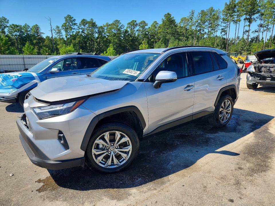 TOYOTA RAV4 2022 with VIN 4T3B6RFV2NU065675 - Photo from auction