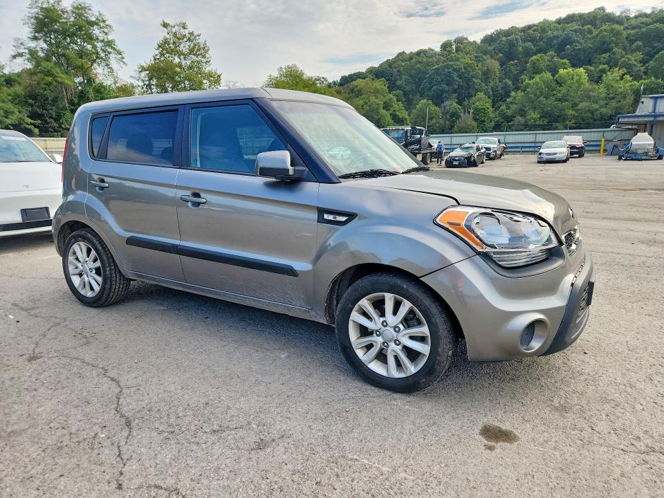 Снимка 4 от търг – 2013 KIA SOUL с VIN KNDJT2A50D7634228