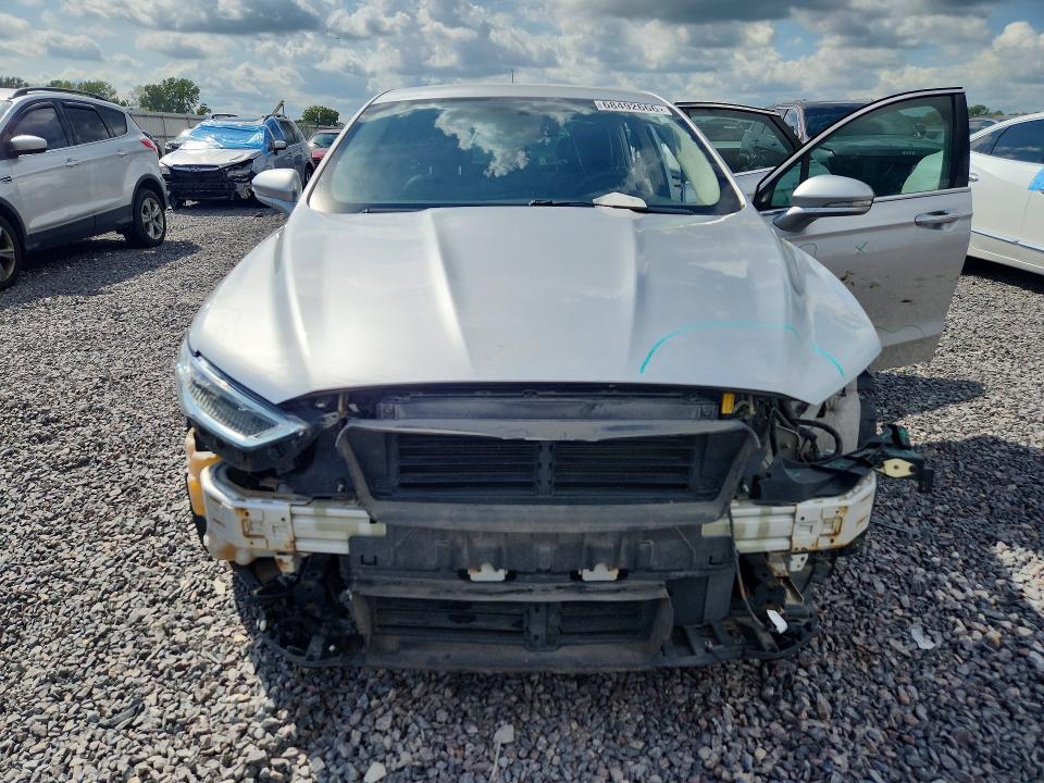 Photo 5 from auction – 2017 FORD FUSION with VIN 3FA6P0HD6HR272549