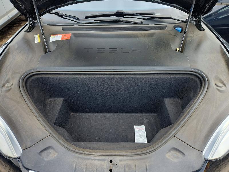 Photo 11 from auction – 2016 TESLA MODEL S with VIN 5YJSA1E2XGF143930