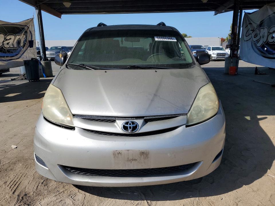 Photo 5 from auction – 2006 TOYOTA SIENNA with VIN 5TDZA23C26S551462