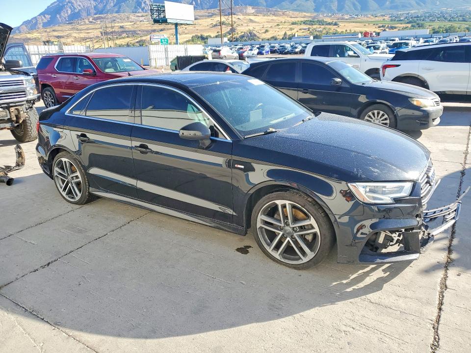 Photo 4 from auction – 2017 AUDI A3 with VIN WAUJ8GFF5H1007997