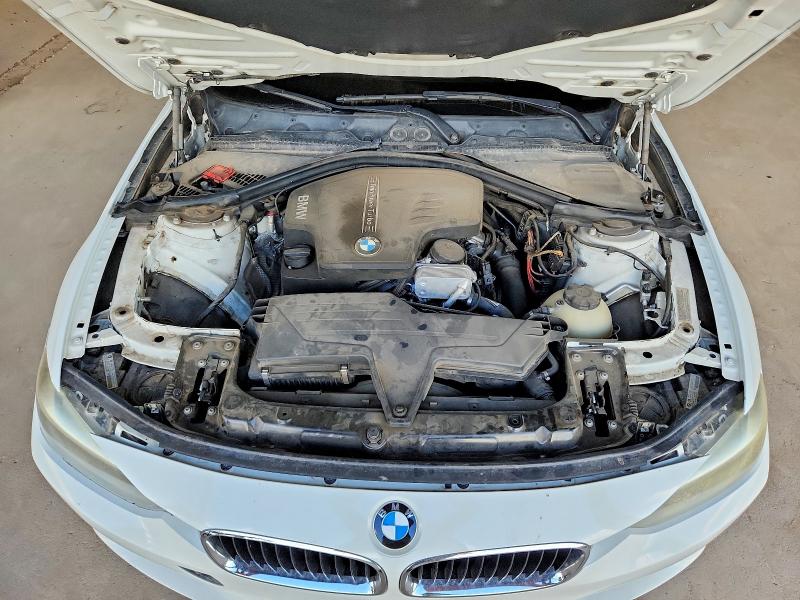 Photo 11 from auction – 2013 BMW 320 with VIN WBA3B1C59DF462304