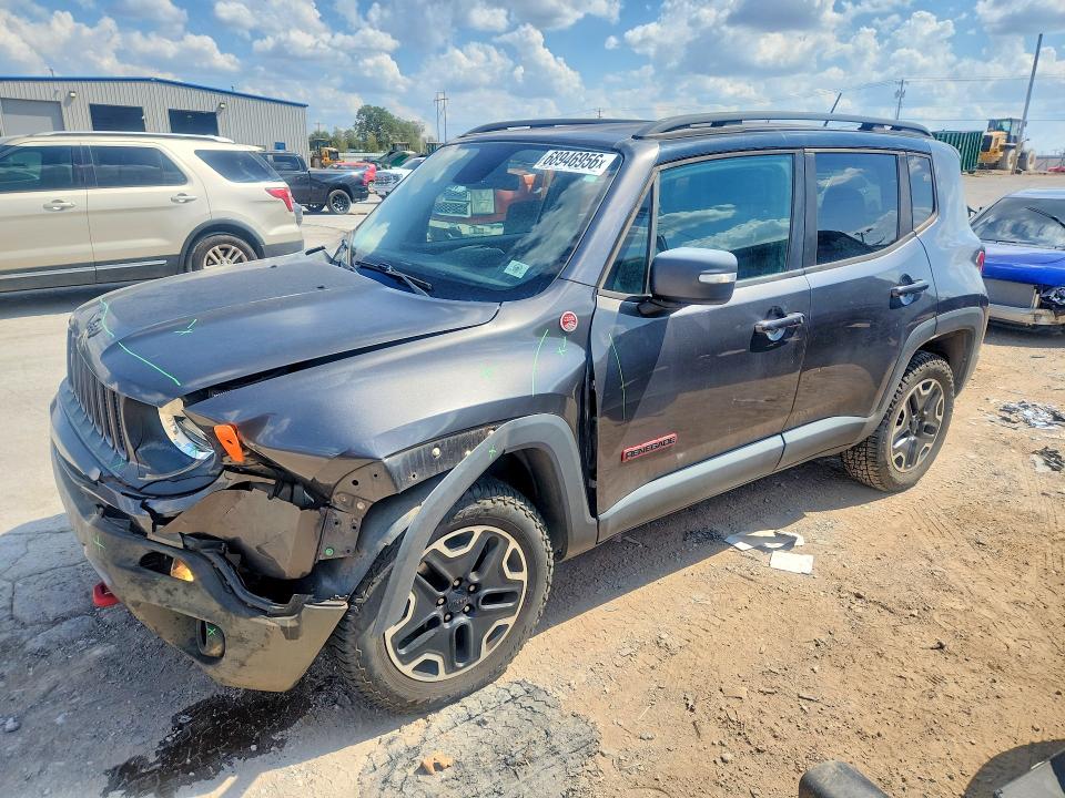 Снимка 1 от търг – 2016 JEEP RENEGADE с VIN ZACCJBCT3GPD98529