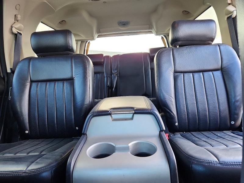 Снимка 10 от търг – 2003 LINCOLN NAVIGATOR с VIN 5LMFU28R63LJ48811