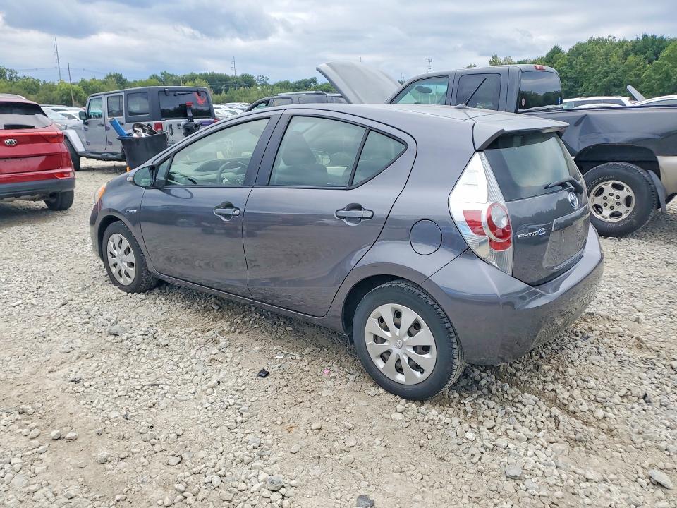 Photo 2 from auction – 2014 TOYOTA PRIUS C with VIN JTDKDTB39E1572479