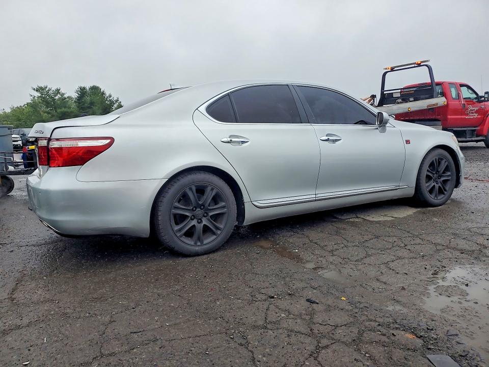 Photo 3 from auction – 2008 LEXUS LS with VIN JTHBL46F685060736