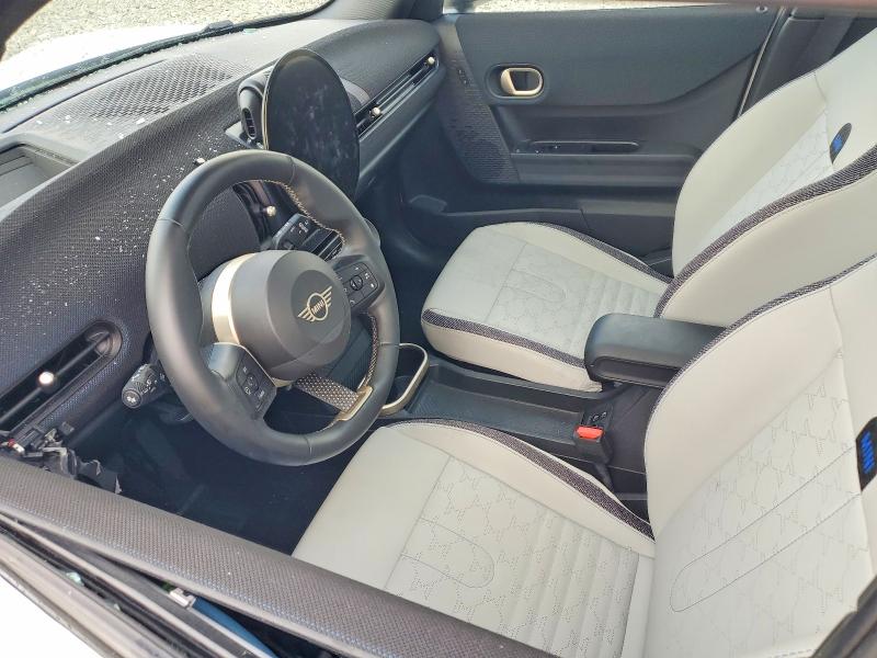 Photo 7 from auction – 2025 MINI COOPER with VIN WMW43GD08S2X39505