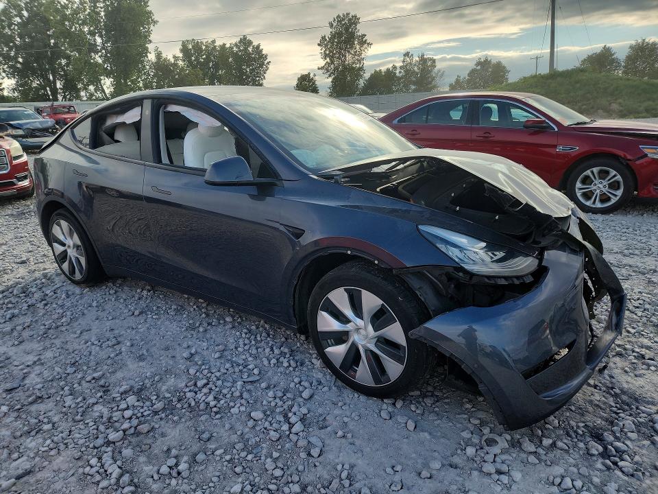 Снимка 4 от търг – 2021 TESLA MODEL Y с VIN 5YJYGDEE8MF189319