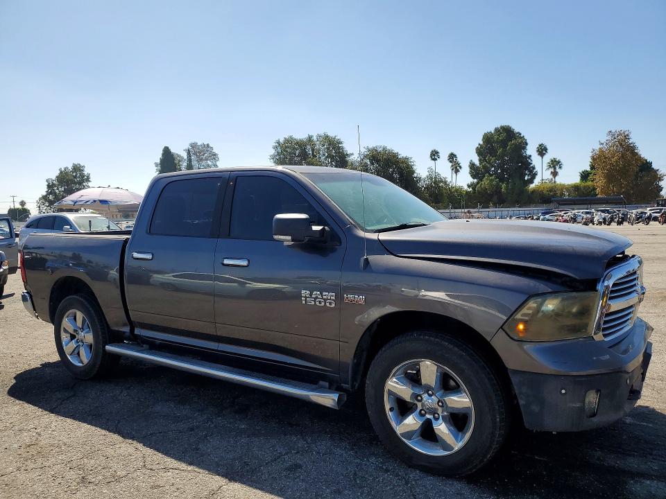 Photo 4 from auction – 2015 RAM 1500 with VIN 1C6RR7LT2FS778851