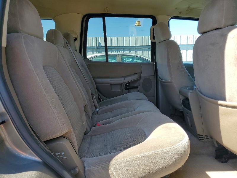 Photo 11 from auction – 2005 FORD EXPLORER with VIN 1FMZU63E05ZA29339