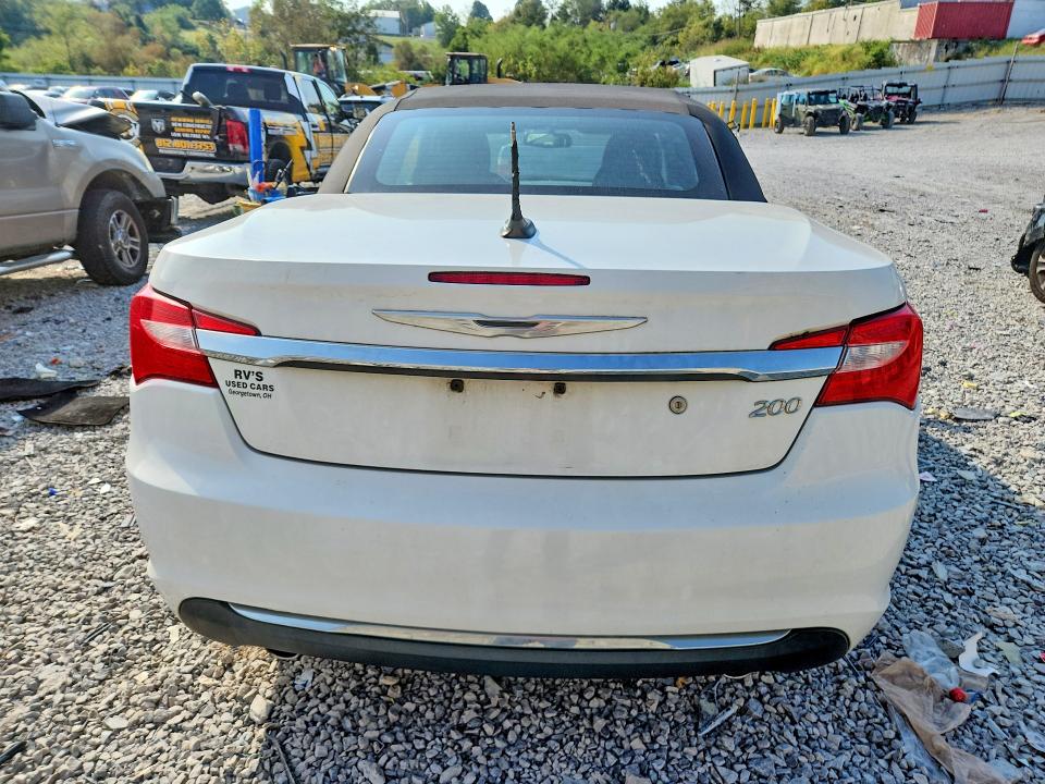 صورة رقم 6 من المزاد - 2011 CHRYSLER 200 مع VIN 1C3BC7EG5BN597302