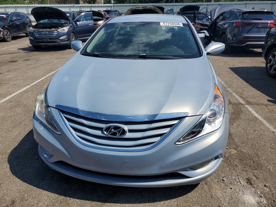 Photo 5 from auction – 2013 HYUNDAI SONATA with VIN 5NPEB4AC9DH646243
