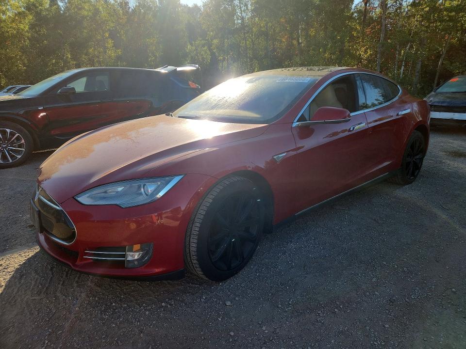 TESLA MODEL S 2015 con VIN 5YJSA1H23FF080454 - Foto de la subasta
