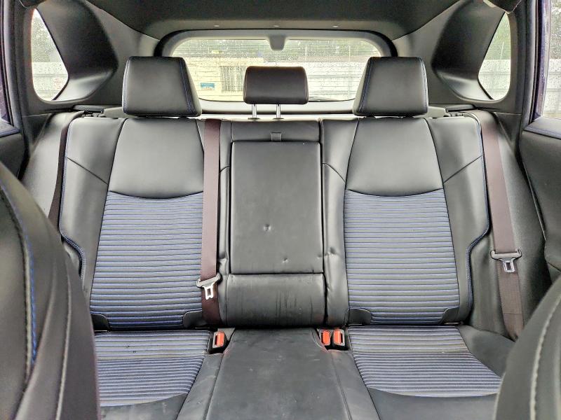Photo 10 from auction – 2019 TOYOTA RAV4 with VIN JTMEWRFV9KJ018361