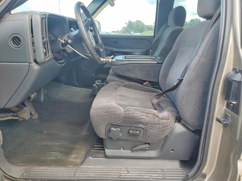 Photo 7 from auction – 2002 CHEVROLET SILVERADO with VIN 2GCEC19T921242745